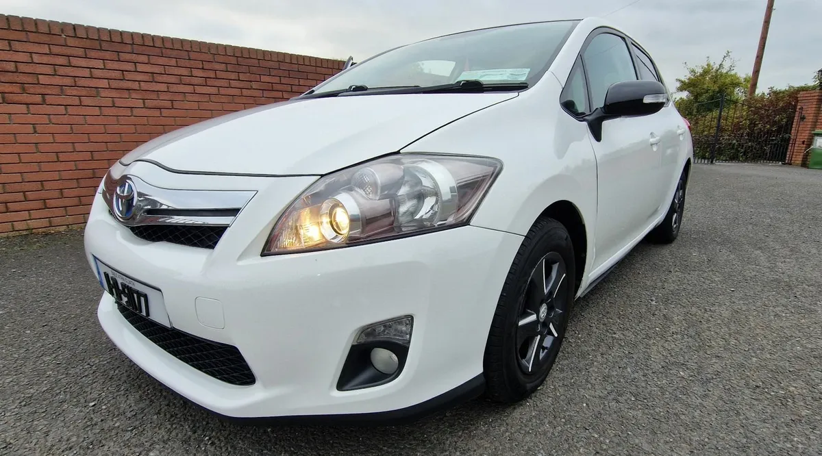 Toyota Auris 2011, 1.8Hybrid, NEW NCT, €5900 - Image 4
