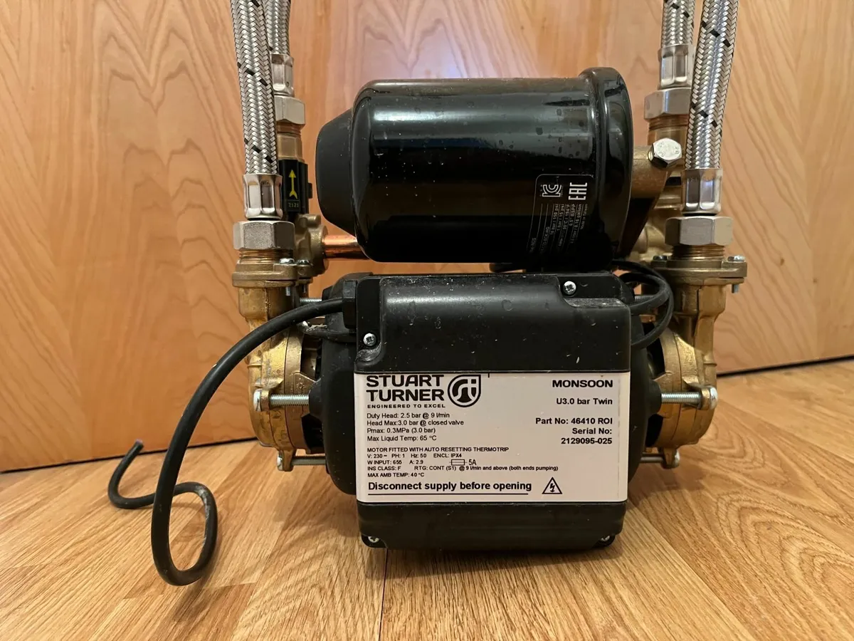 Stuart Turner Monsoon U3.0 bar Twin pump