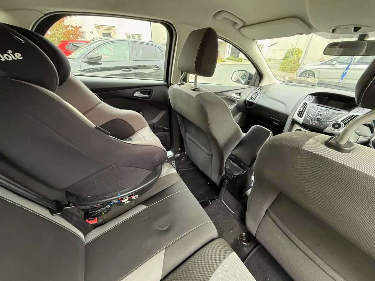 Ford Focus 2012 - Image 3