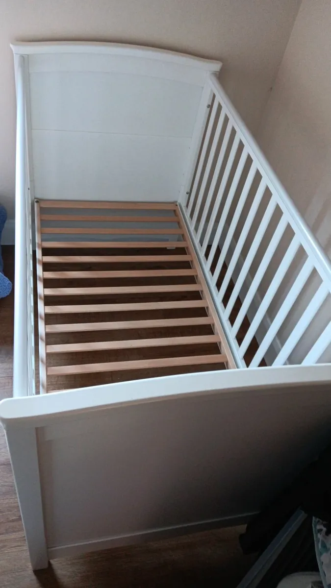 Cot bed - Image 2