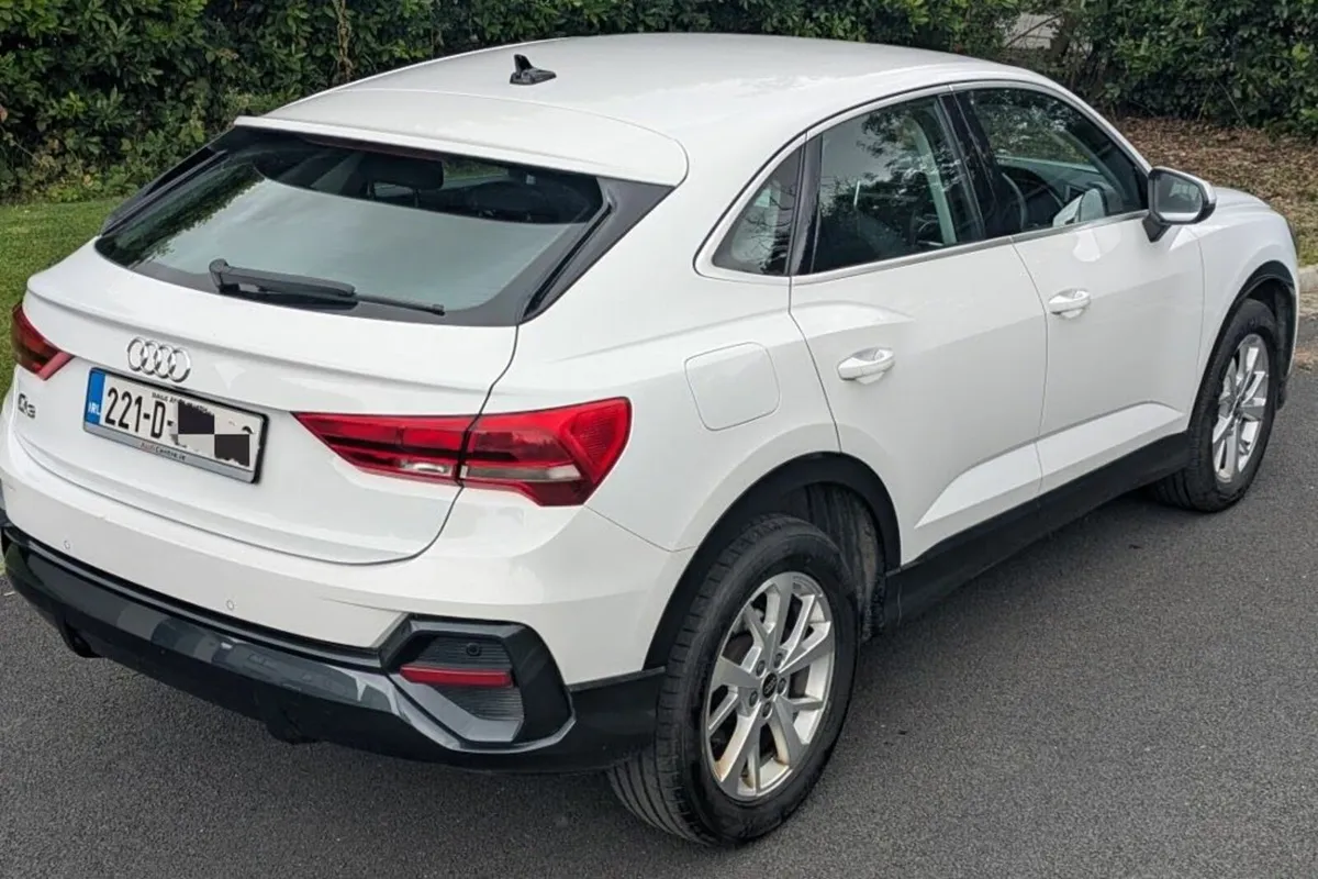 Audi Q3 2022 - Image 2