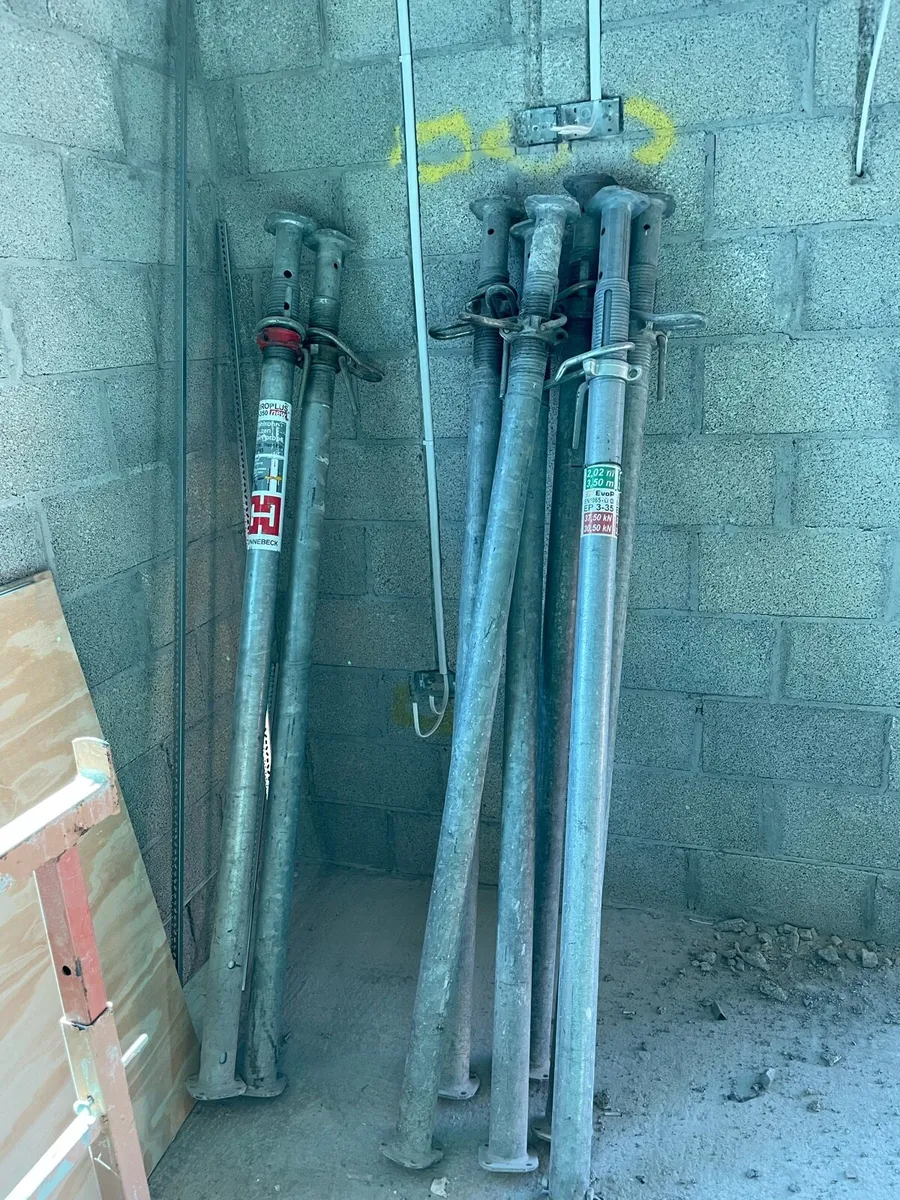 Acrow props - Image 1