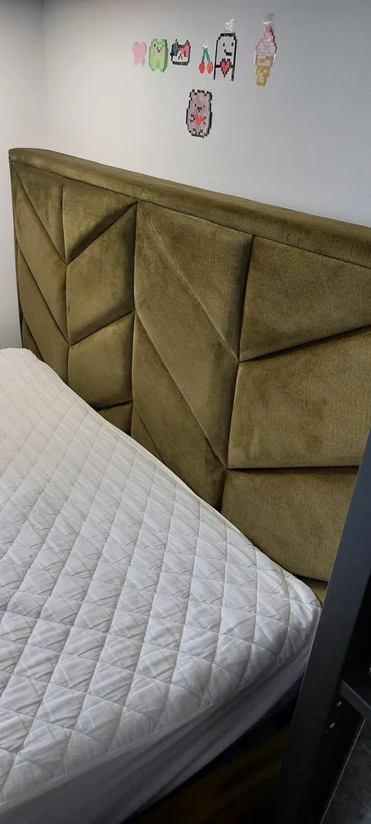 Double bed - Image 3