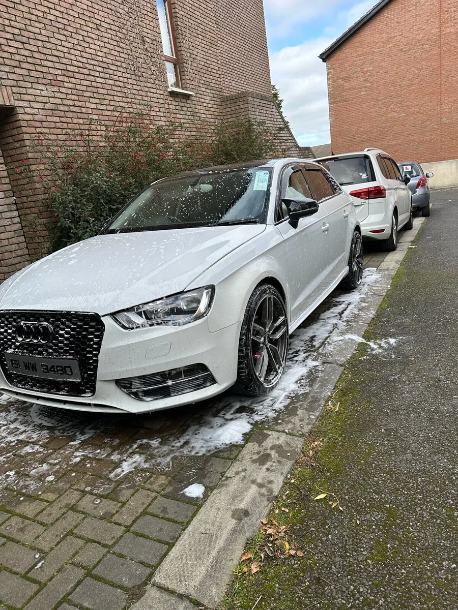Car - Image 2