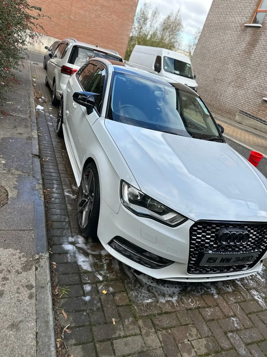 Car - Image 4