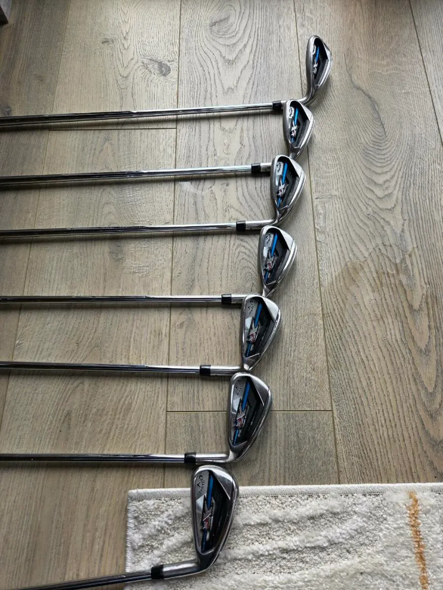 Callaway XR RH Golf Clubs - Image 2