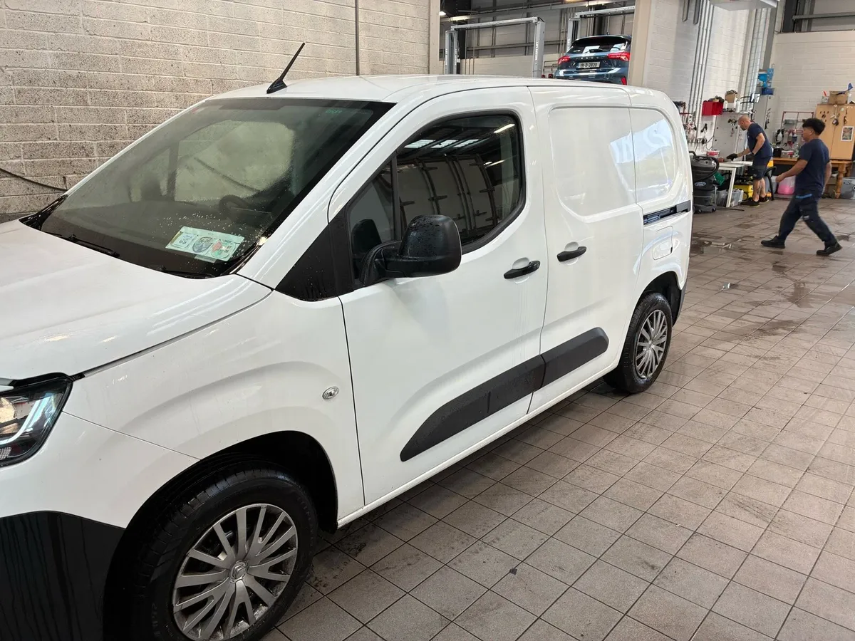 Citroen berlingo enterprise 1.5 HDI VAT included - Image 3