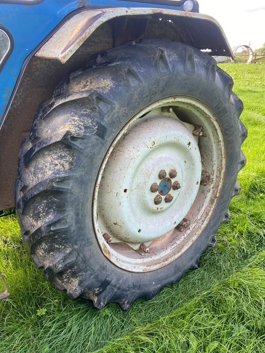 Ford 4000 - Image 4