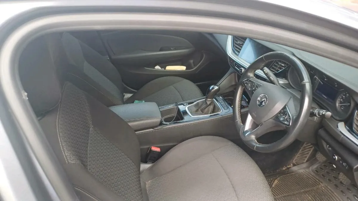Insignia 2018 - Image 3