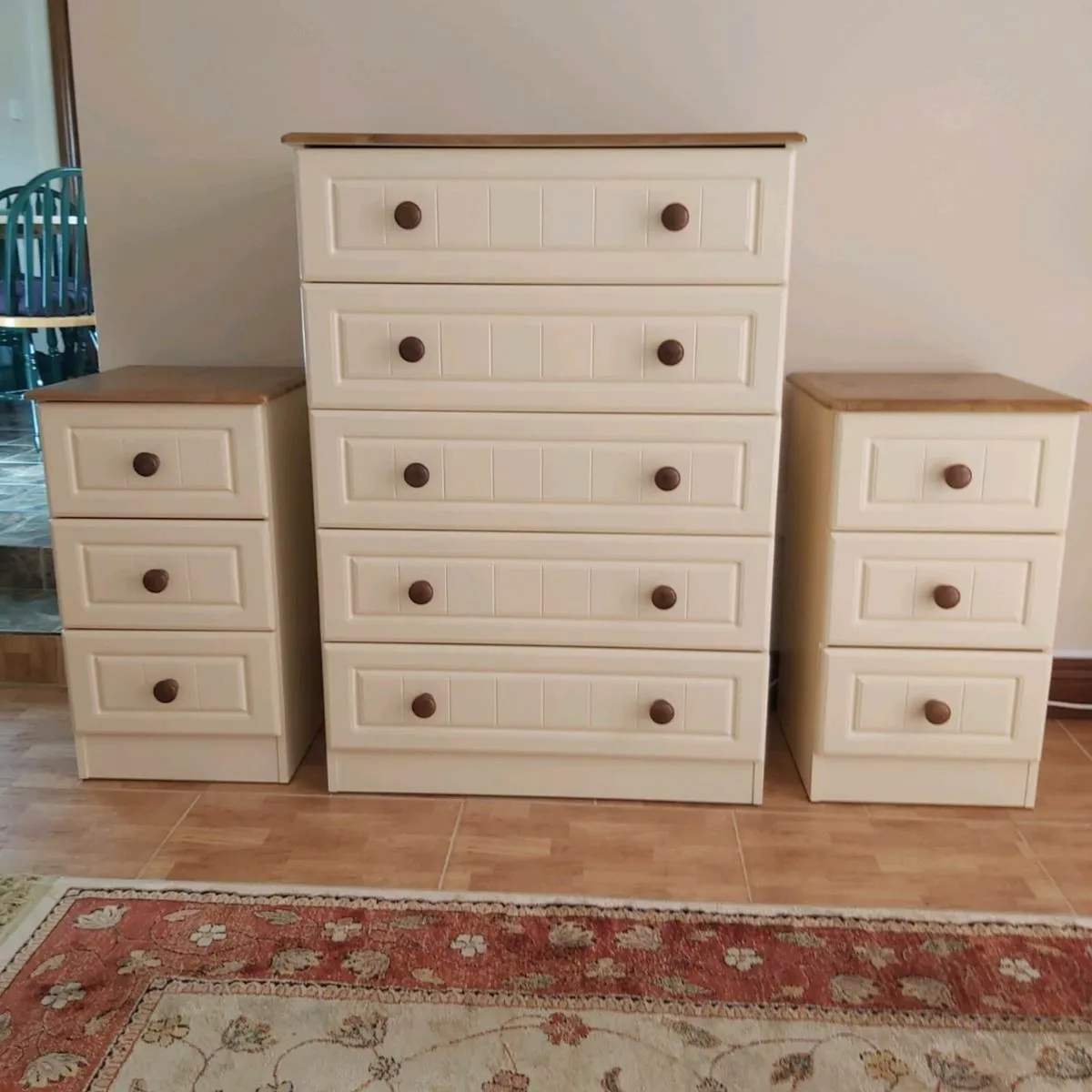 Lockers and chest of drawers - Image 1