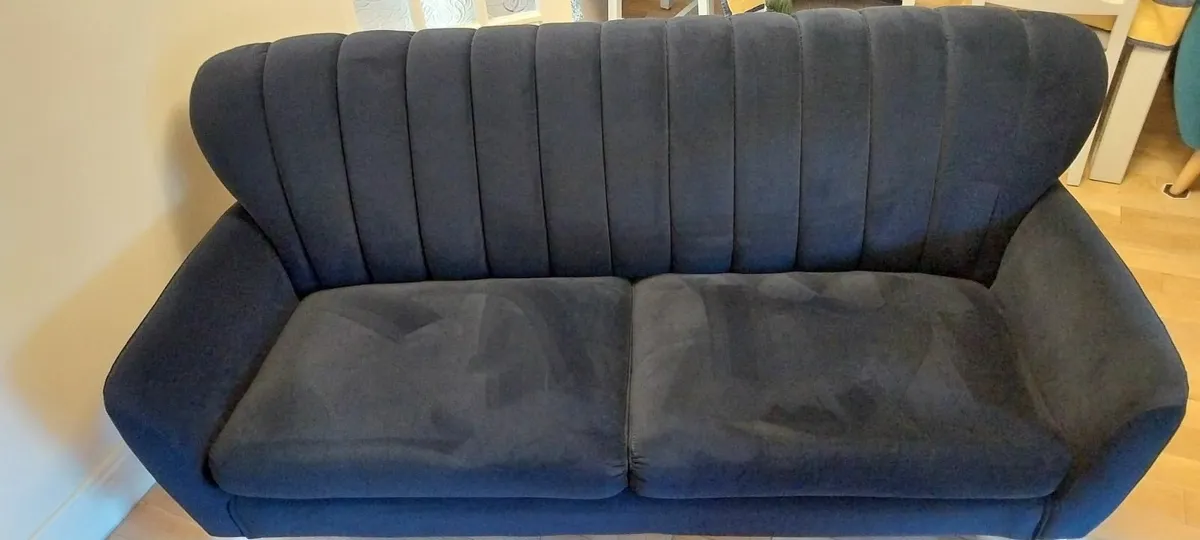 Couch - Image 4