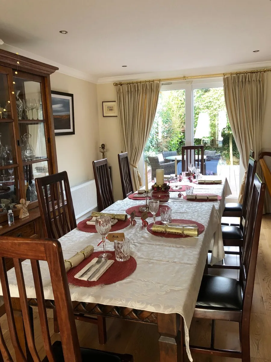 8 Dining chairs - Image 1