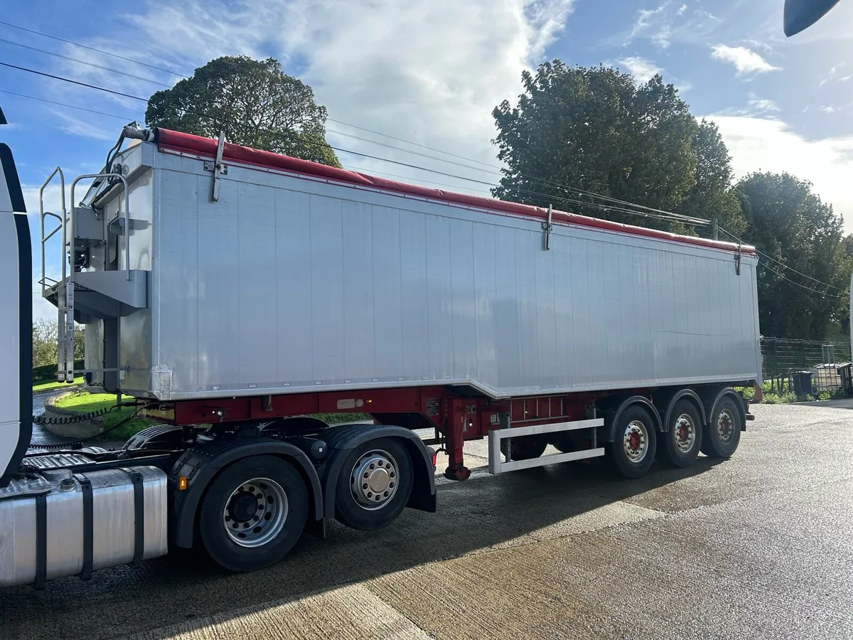 Wilcox tipping trailer - Image 2
