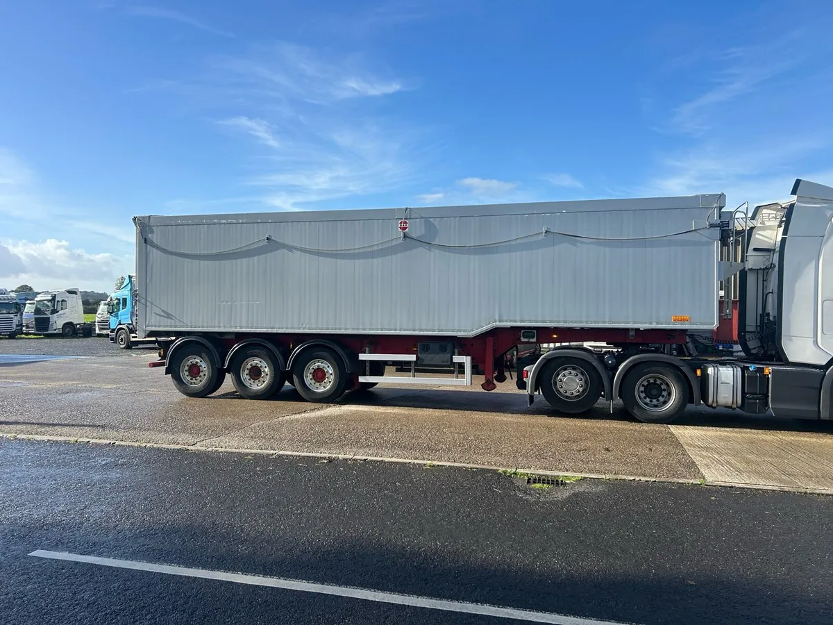 Wilcox tipping trailer - Image 4