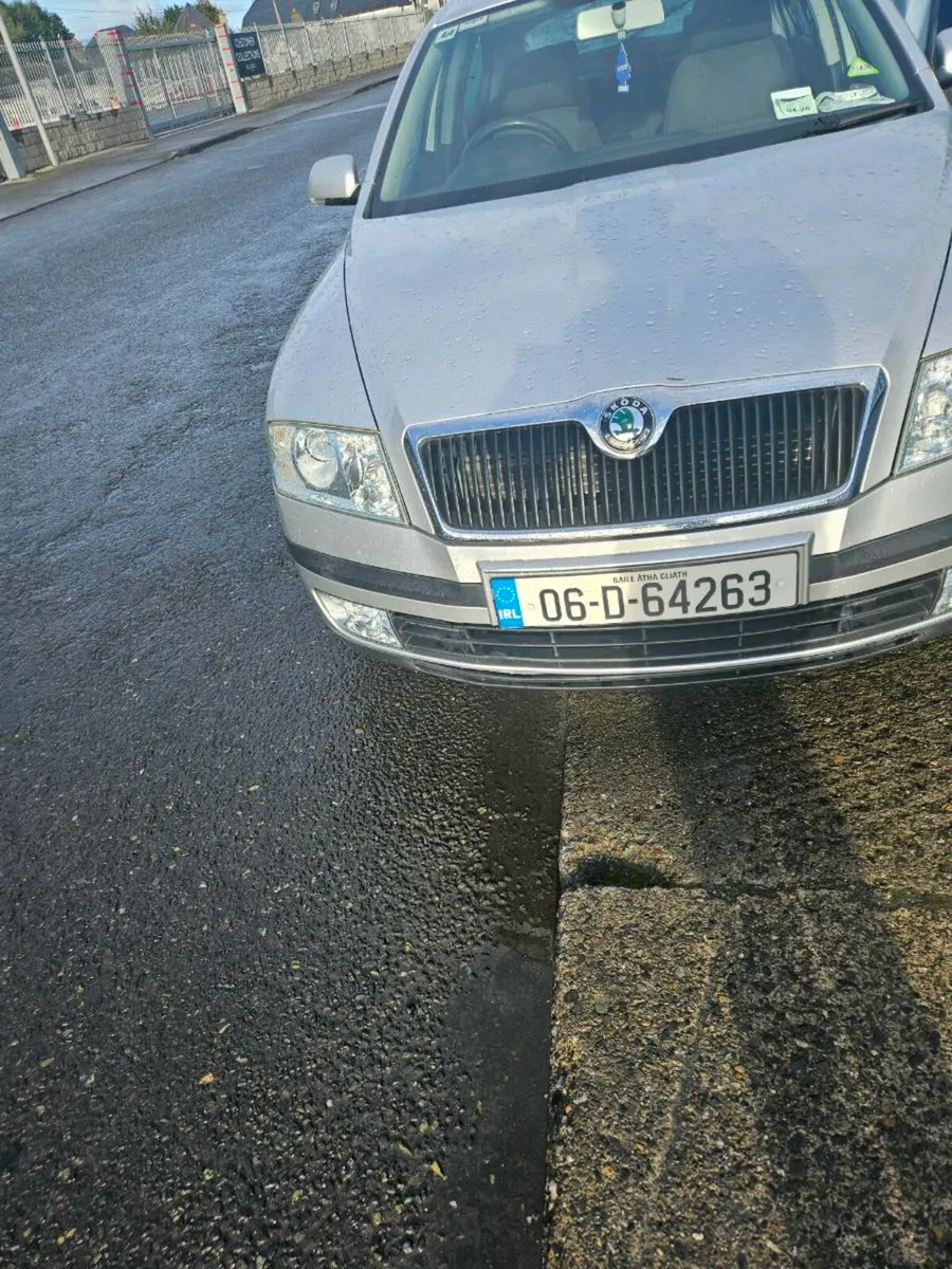 Skoda octavia manual petrol - Image 1