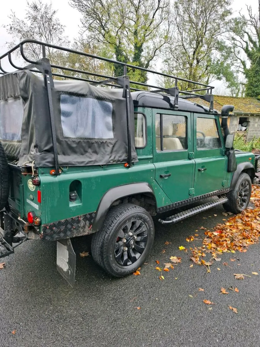 Landrover defender - Image 1