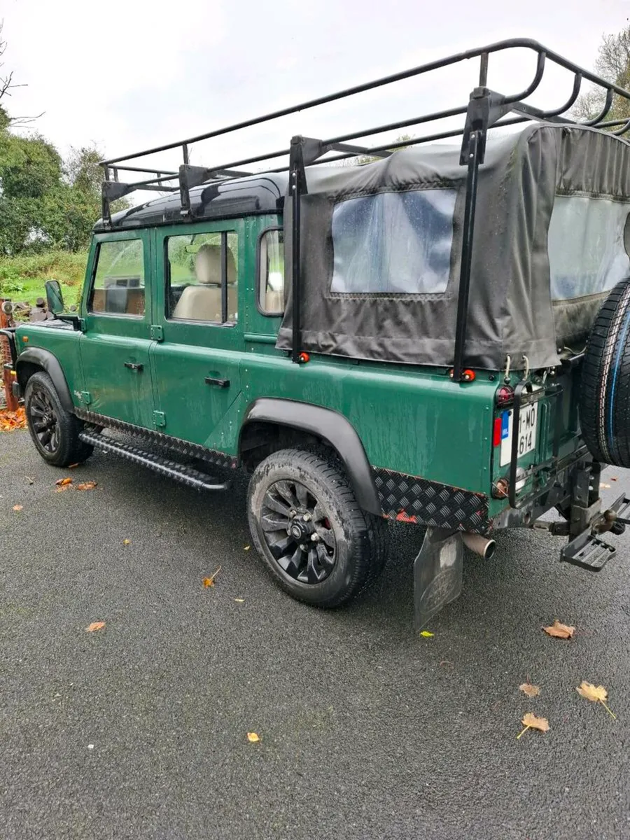 Landrover defender - Image 2