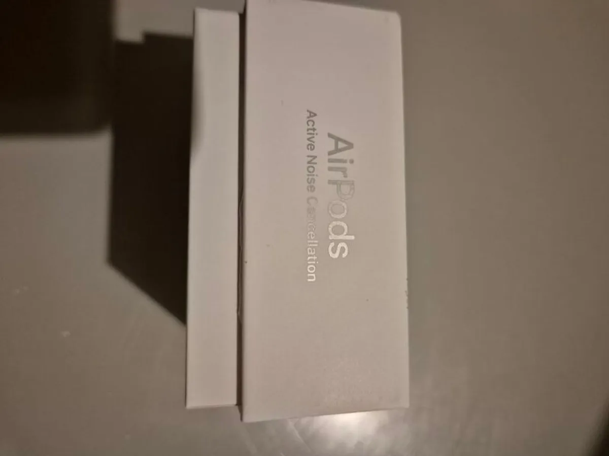 AirPods - Image 1