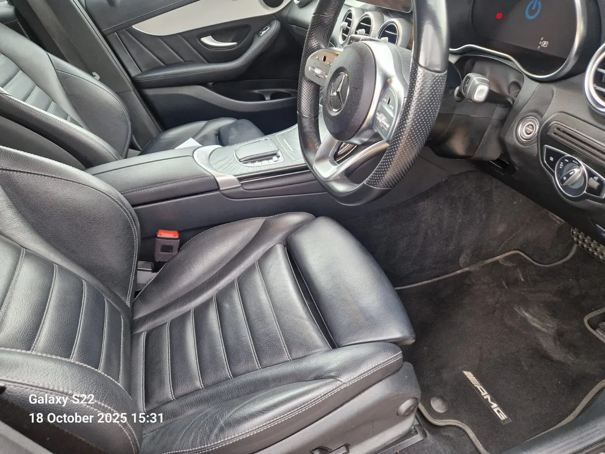 2022 Mercedes-Benz GLC AMG PREMIUM 300de - Image 3