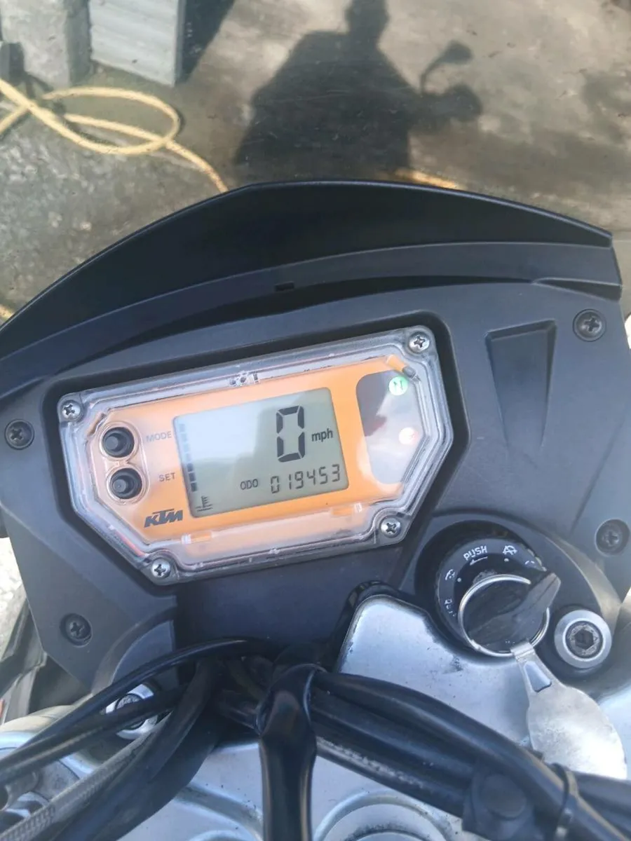 KTM 950 SM - Image 3