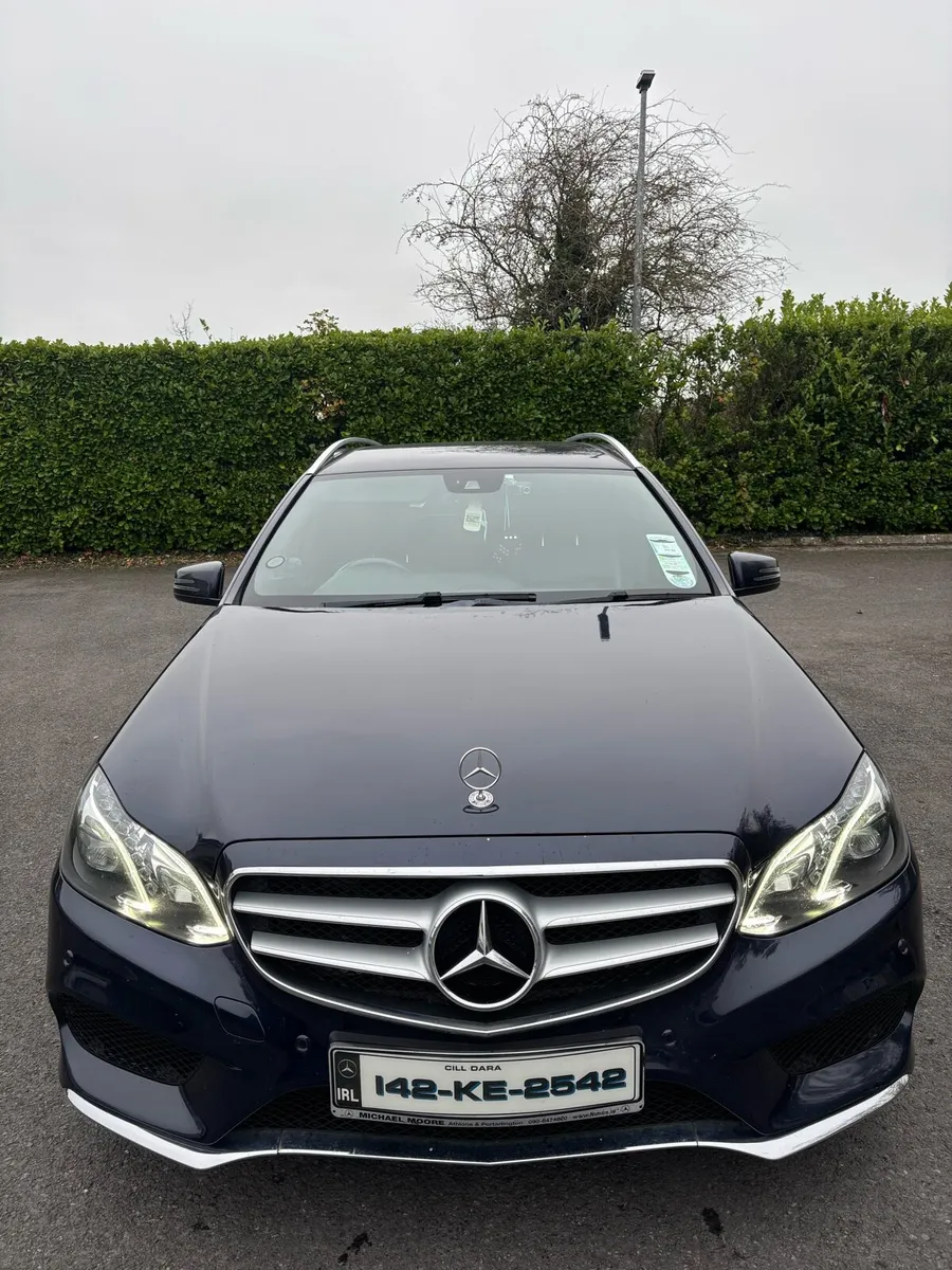 Mercedes Benz e220 - Image 2