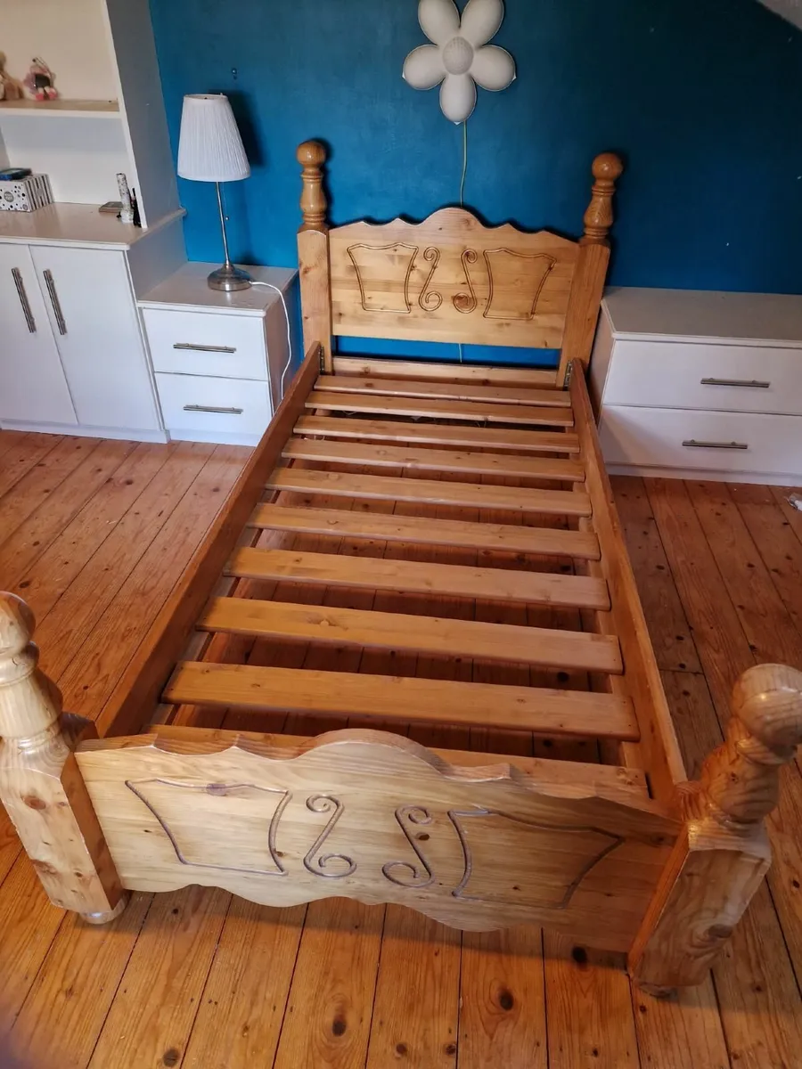 Bed - Image 4