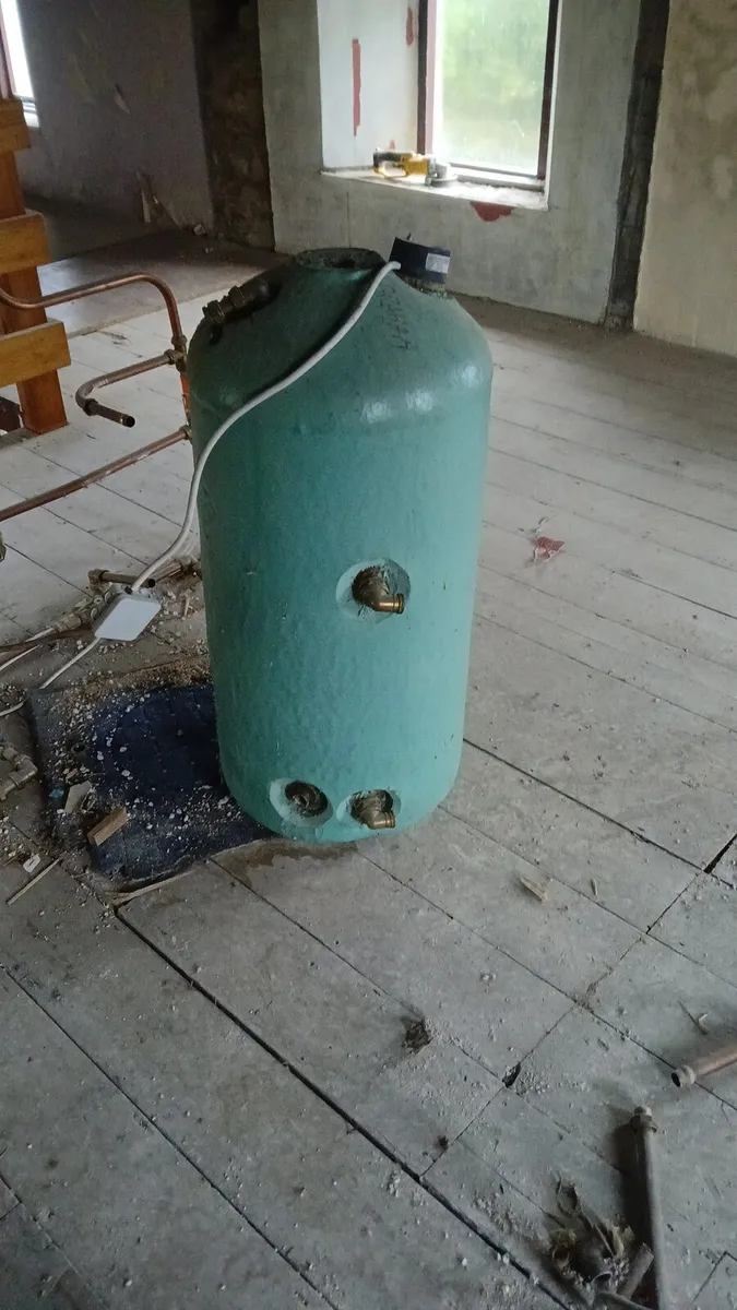 Insulated copper cylinder