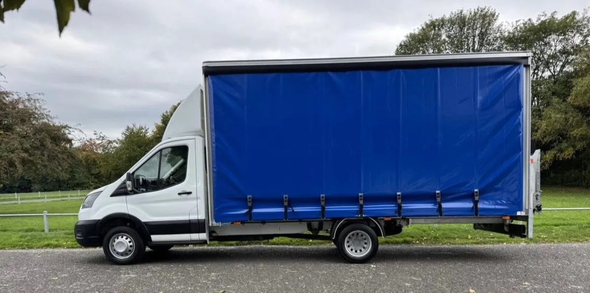 2022 TRANSIT Extra Long 5.2 Curtainsider New Body - Image 4