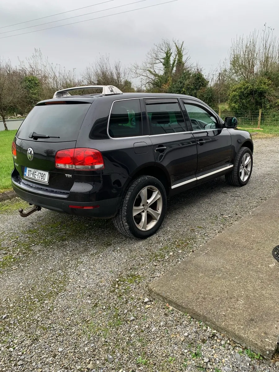 VW Touareg 2.5 2007 - Image 3