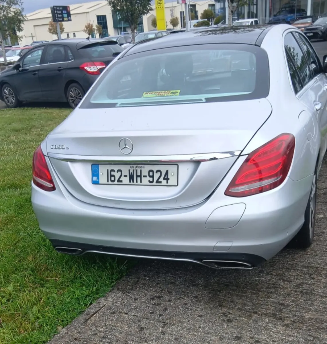 2016 Mercedes-Benz C350 2.0 Hybrid - Image 2