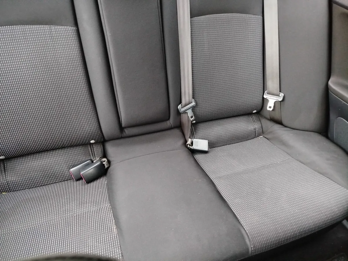 Mitsubishi Lancer 2013 - Image 4