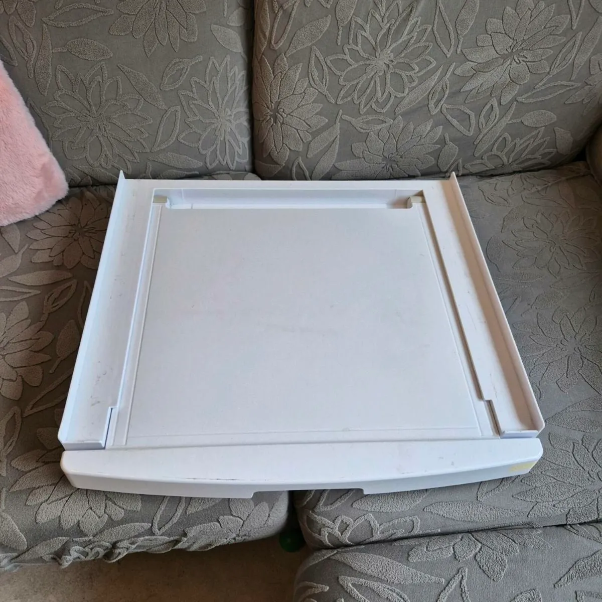 Washer/dryer shelf - Image 1