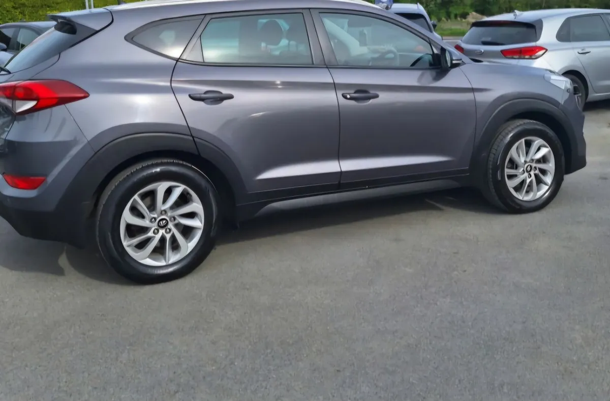 Hyundai Tucson 2016 - Image 2