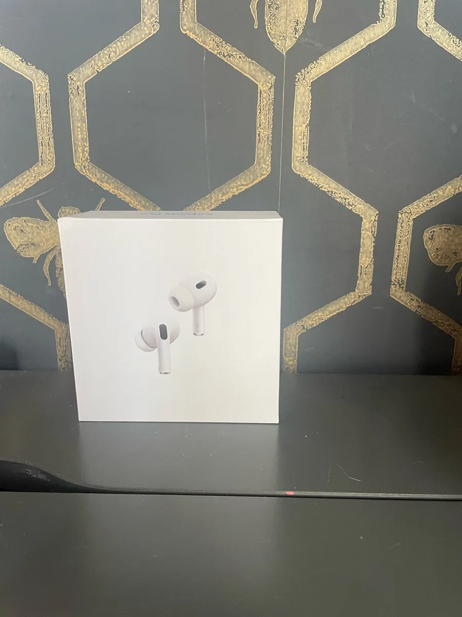 Selling brand new airpods pros - Image 1