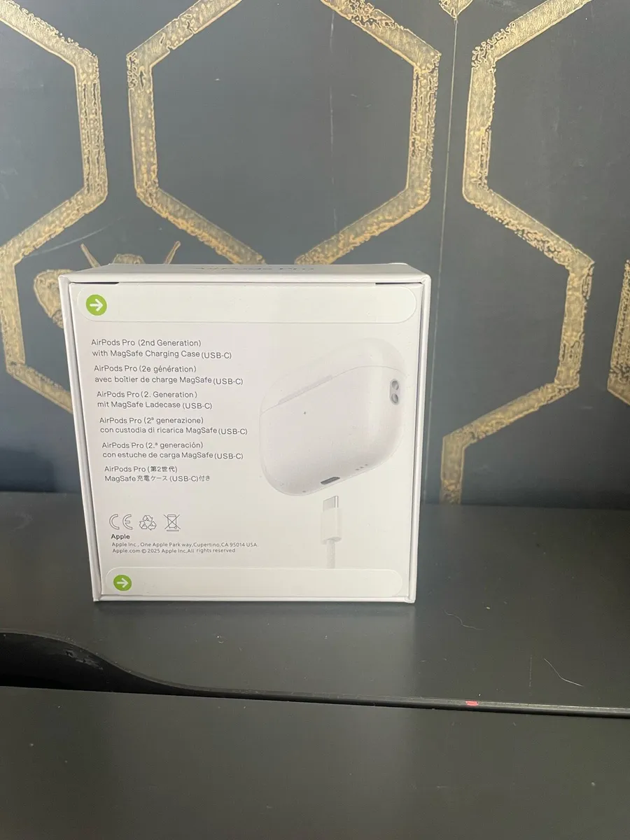 Selling brand new airpods pros - Image 3