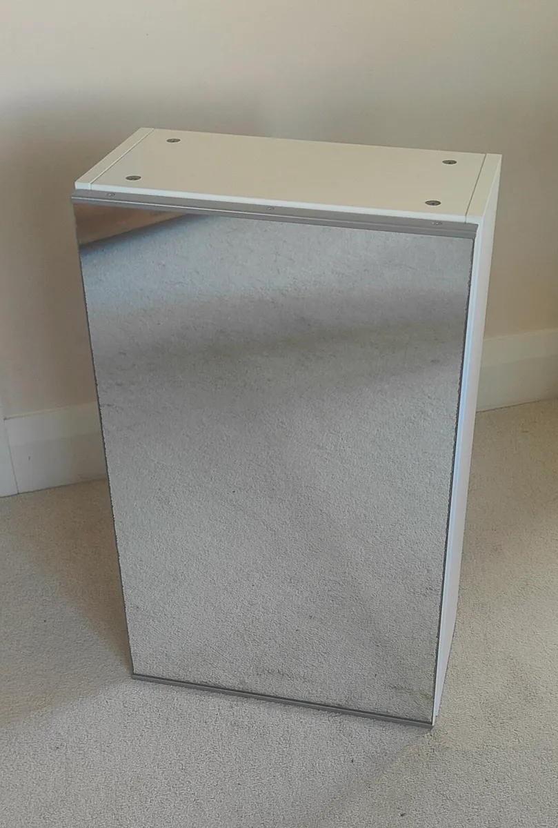Mirrored bathroom cabinet - Image 1
