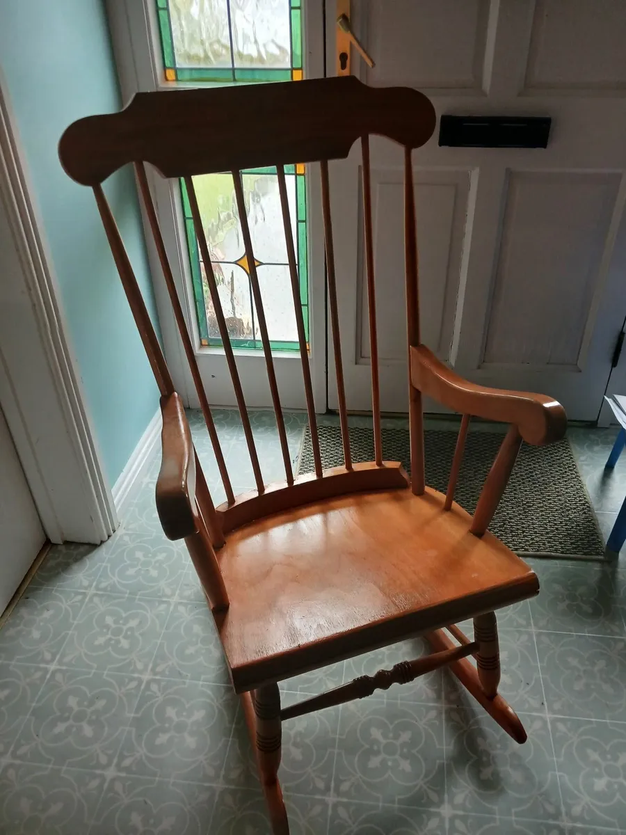 Rocking chair - Image 2
