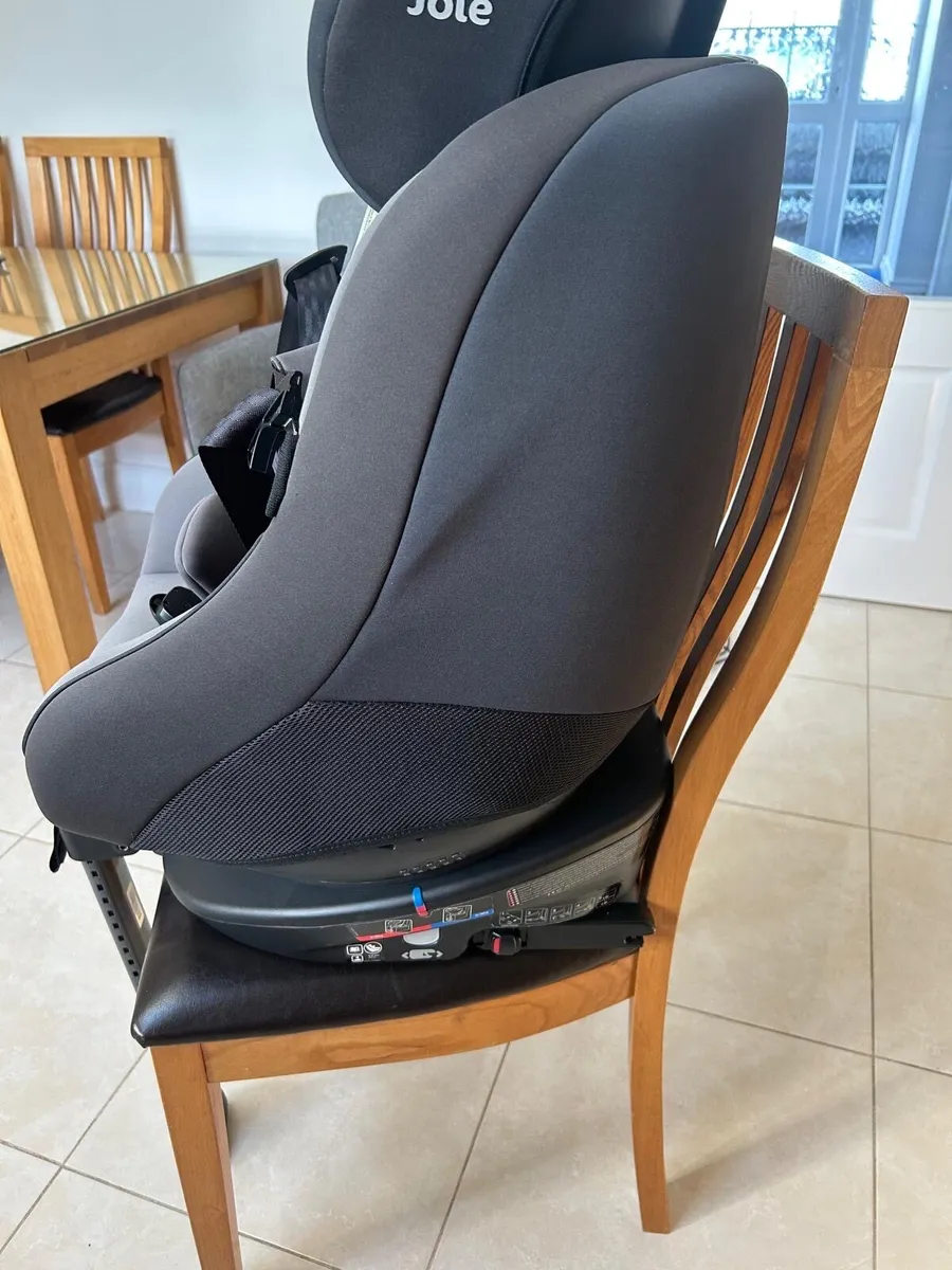 Joie 360 Isofix Car Seat - Image 4