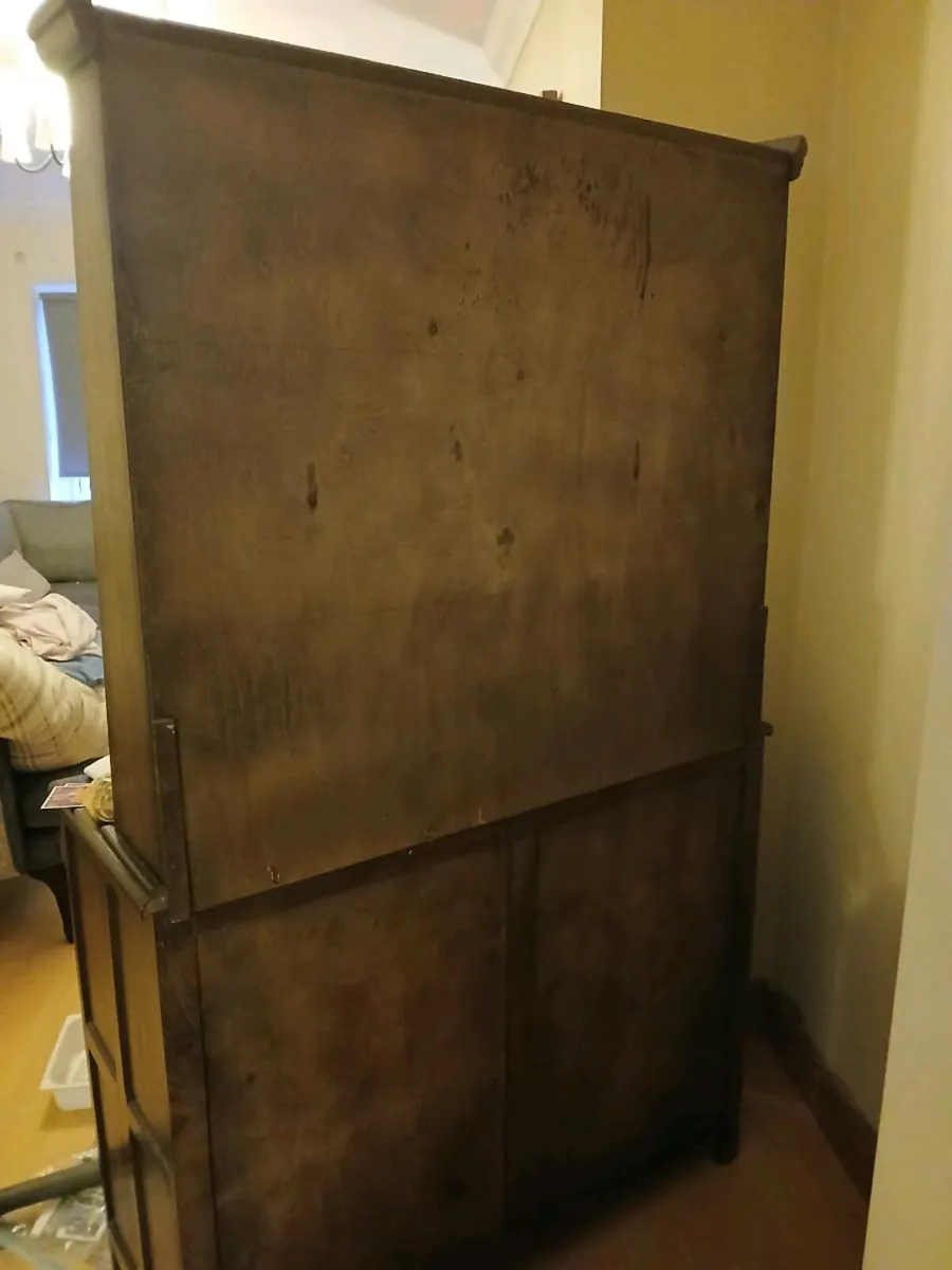Wooden Dresser- ideal for upcycling project - Image 4