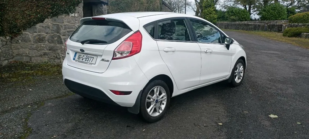 2016 Ford Fiesta - Image 4