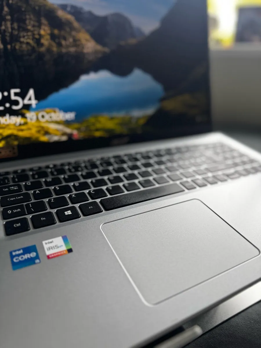 Acer Aspire 3 - (Like New) Used - Image 3