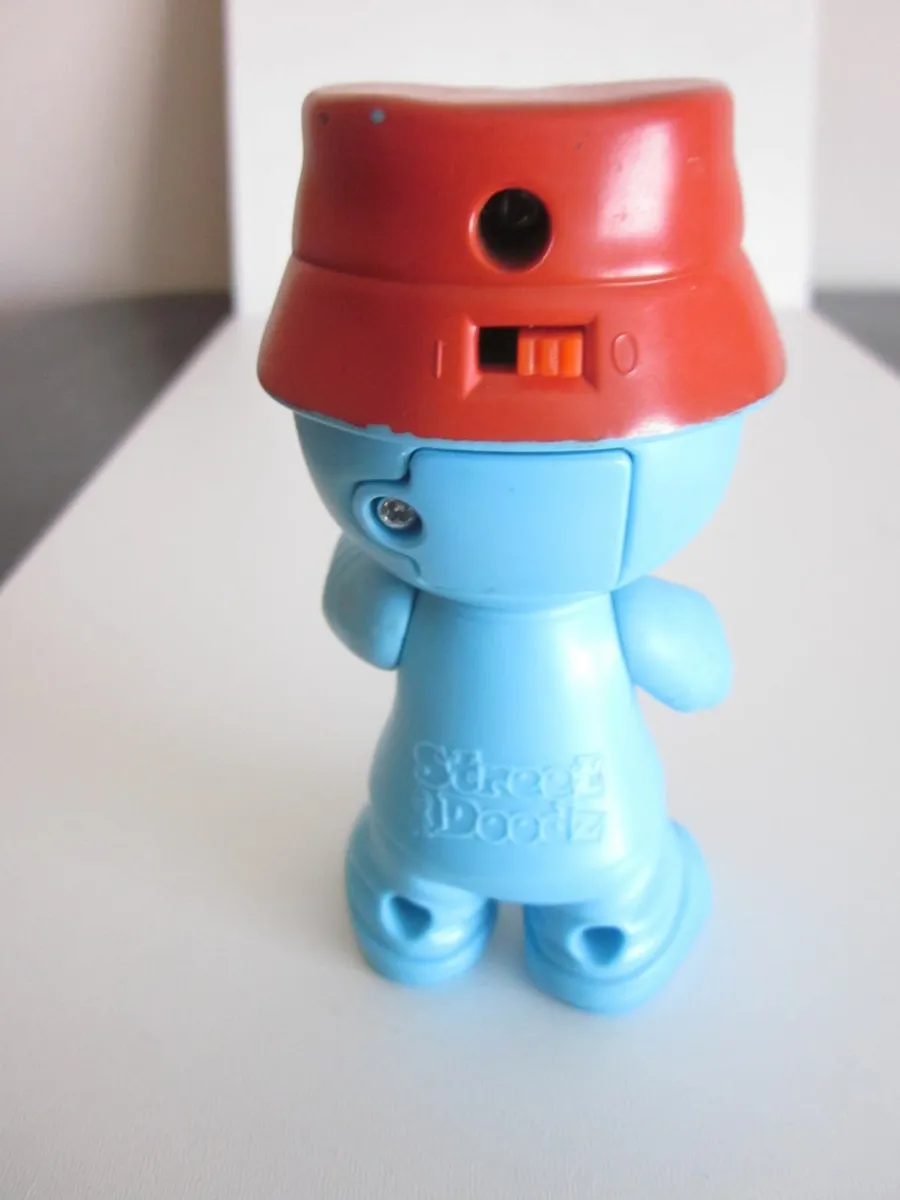 McDonalds Happy Meal Toys Blue- Street Doodz Boys - Image 3