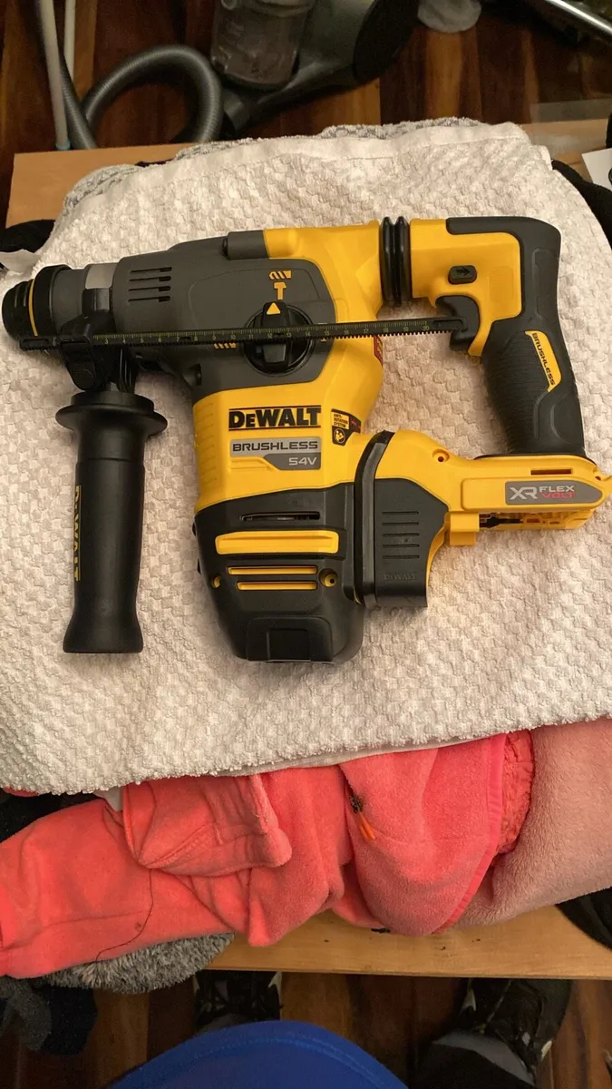 Dewalt batteries xr 12ah sds drill and fast charge - Image 1