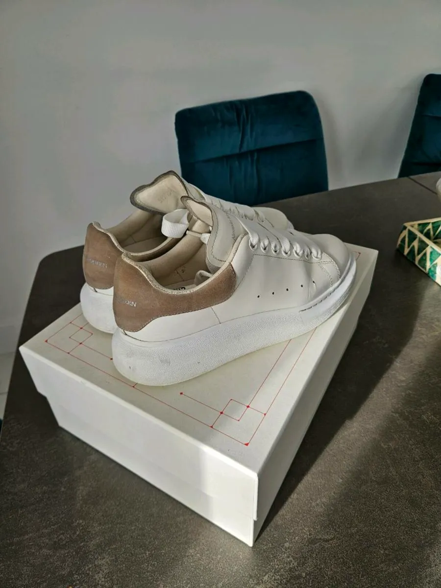 Alexander McQueens UK Size 5.5 - Image 3