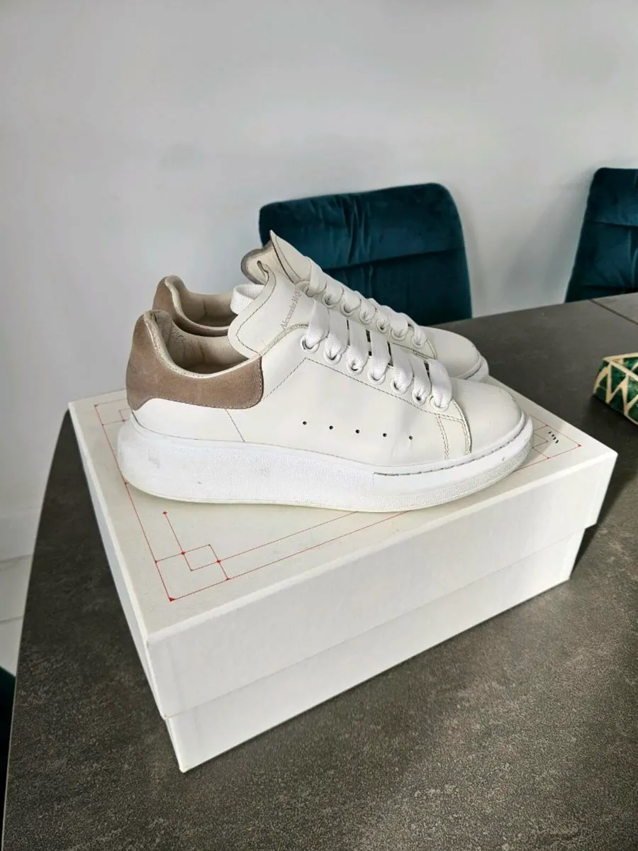 Alexander McQueens UK Size 5.5 - Image 1