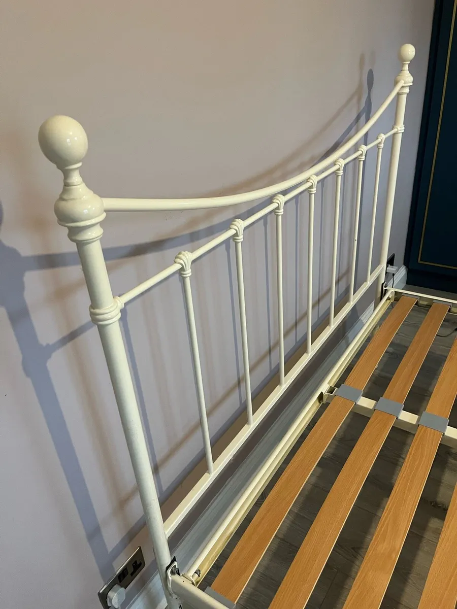 King size cream metal frame bed - Image 2