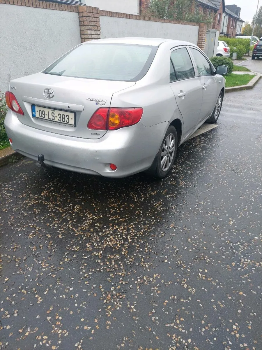 09 Toyota Corolla - Image 1