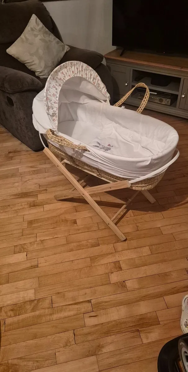 Moses basket - Image 1