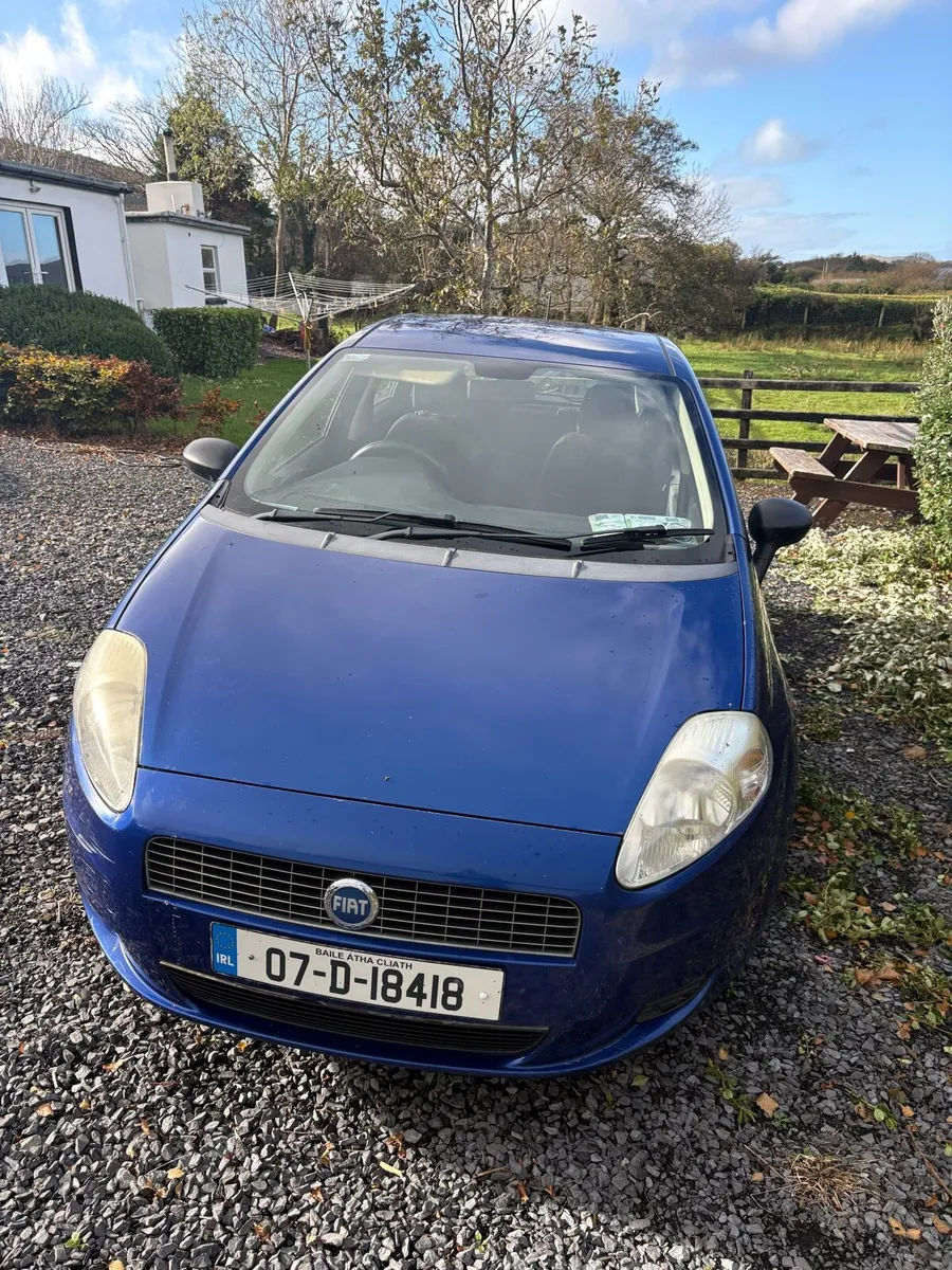 Car - Image 1