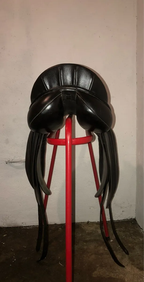English leather dressage saddle - Ainsley - Image 3